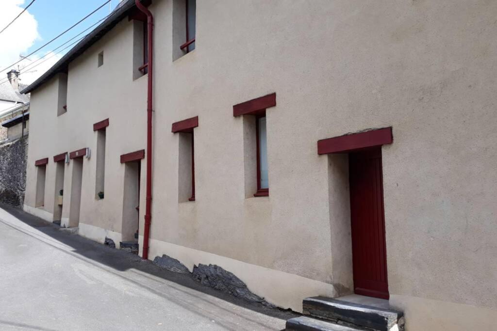 Appartement Dans Maison De 1789 Au Centre De Vitre Eksteriør bilde