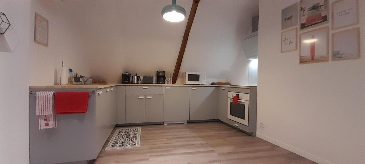 Appartement Dans Maison De 1789 Au Centre De Vitre Eksteriør bilde