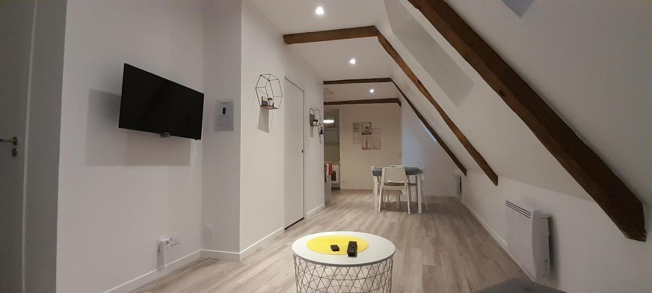 Appartement Dans Maison De 1789 Au Centre De Vitre Eksteriør bilde
