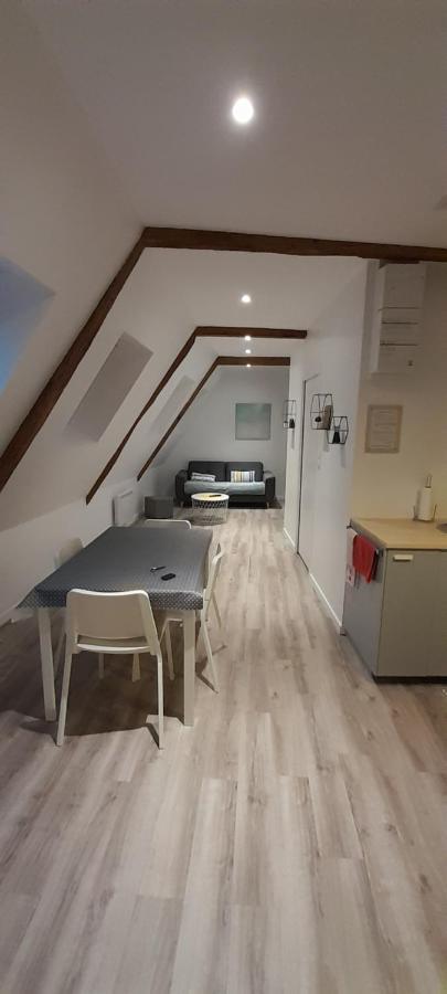 Appartement Dans Maison De 1789 Au Centre De Vitre Eksteriør bilde