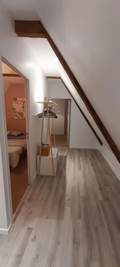 Appartement Dans Maison De 1789 Au Centre De Vitre Eksteriør bilde