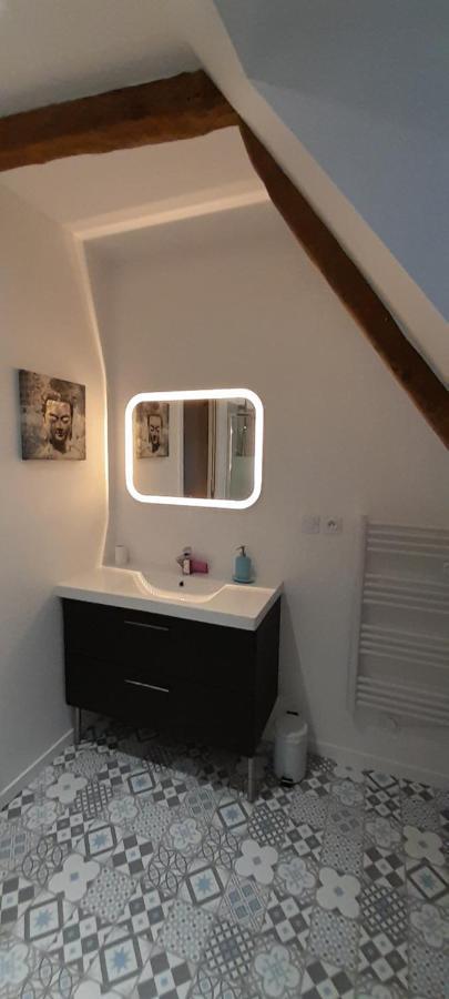 Appartement Dans Maison De 1789 Au Centre De Vitre Eksteriør bilde